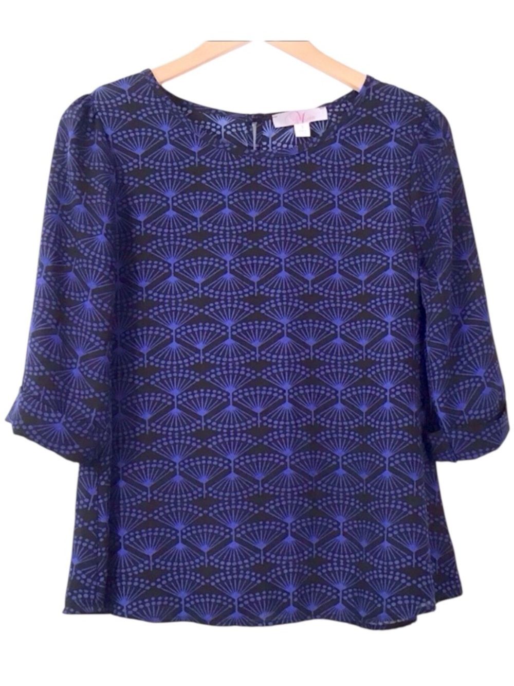 Myan Brand Blue & Black Print Blouse Size S Cuffed 3/4 Sleeves Back Button Slit
